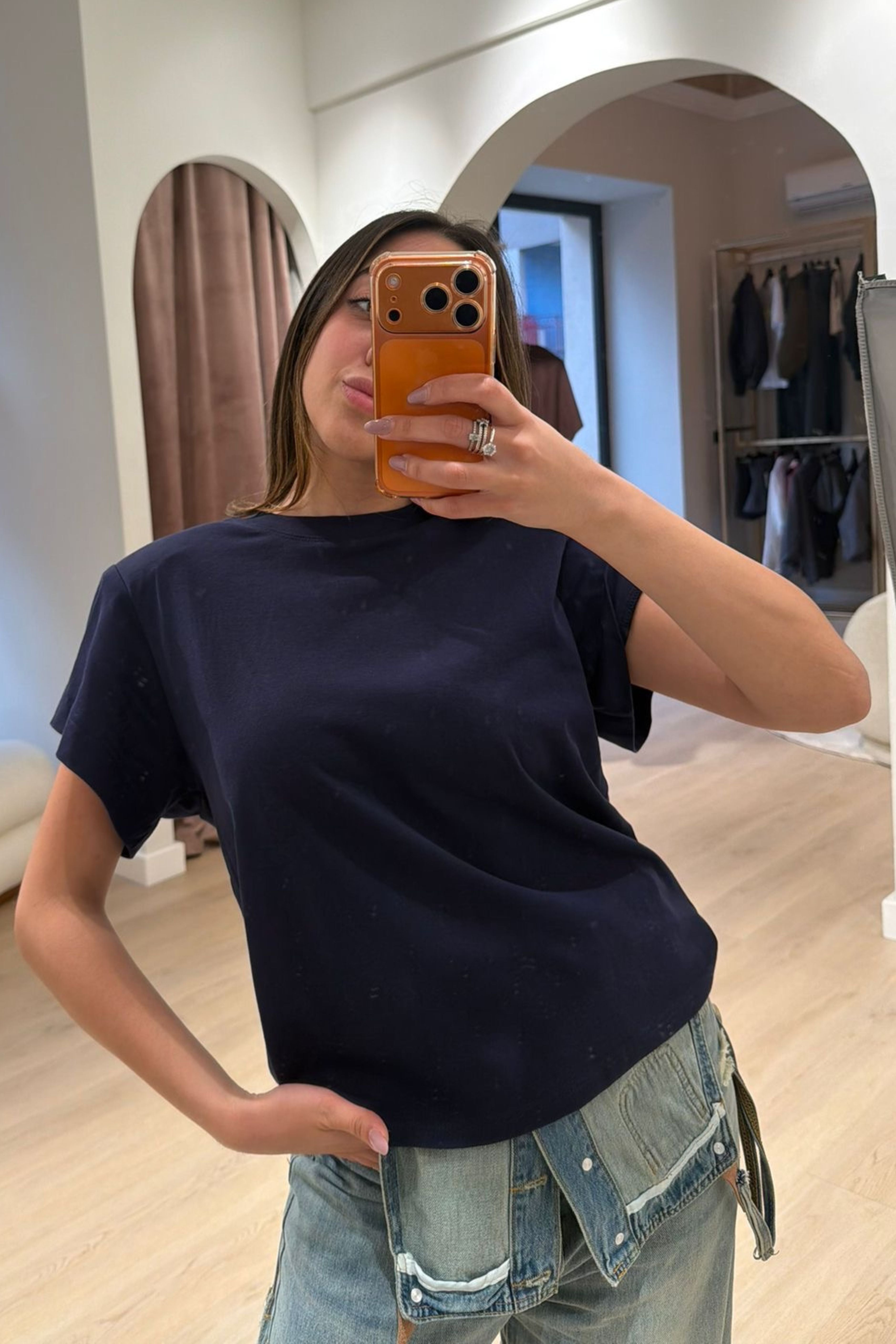 T-Shirt Shoulder